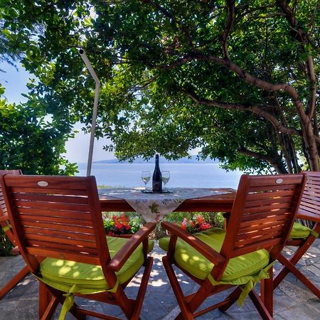 Apartments By The Beach Adela Senj Senj  Luaran gambar