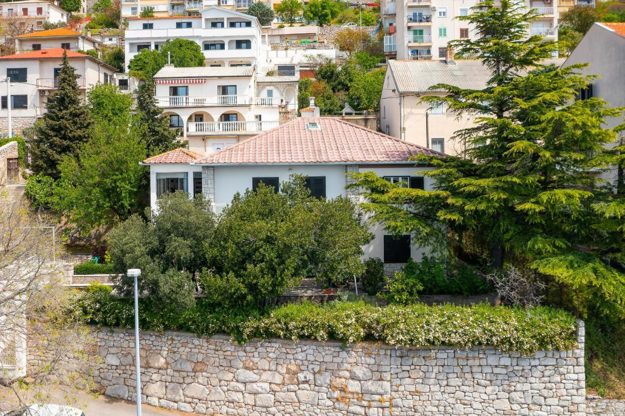 Apartments By The Beach Adela Senj Senj  Luaran gambar