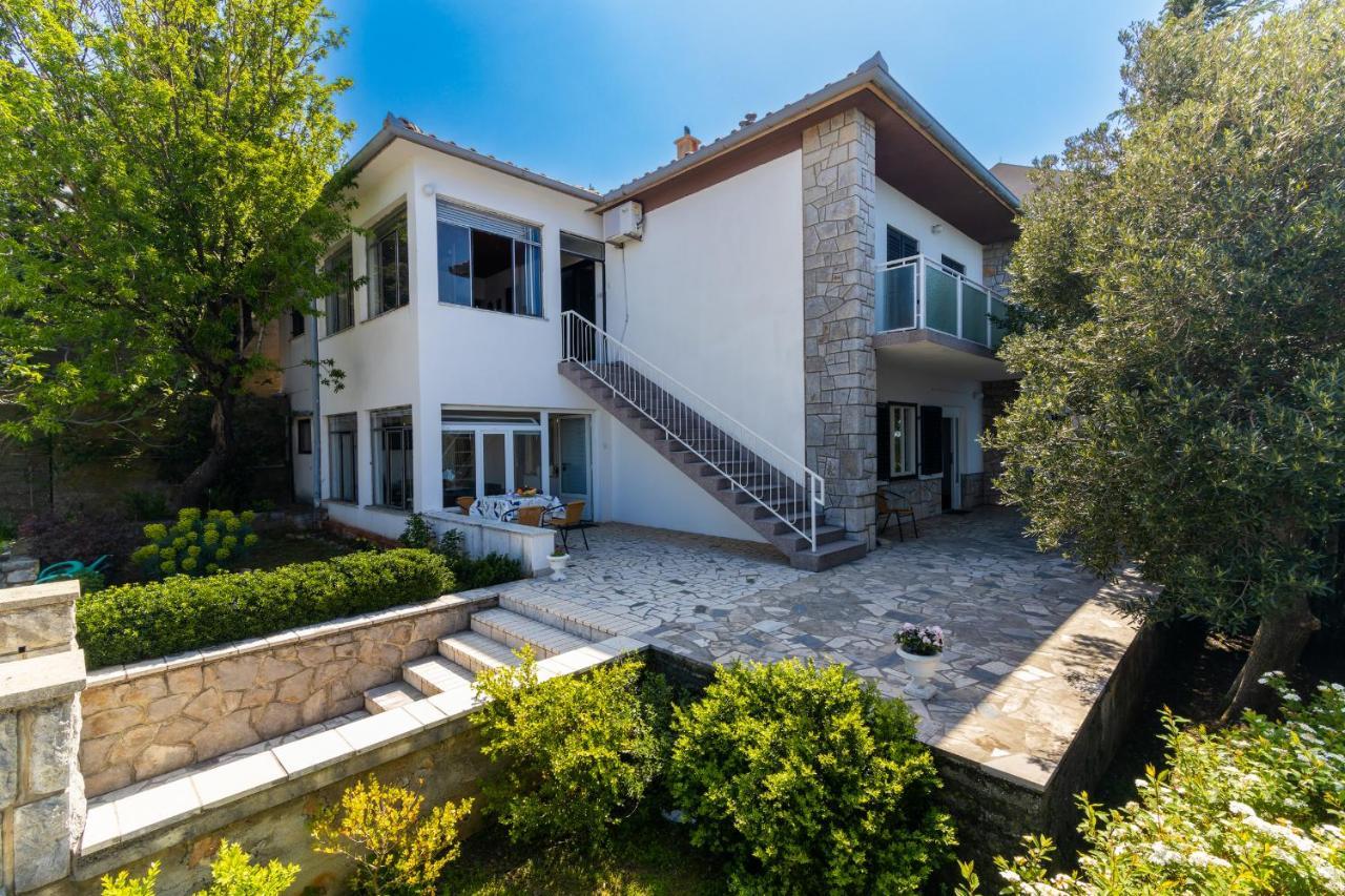 Apartments By The Beach Adela Senj Senj  Luaran gambar