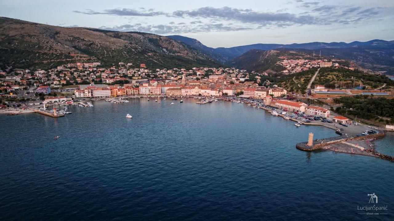 Apartments By The Beach Adela Senj Senj  Luaran gambar