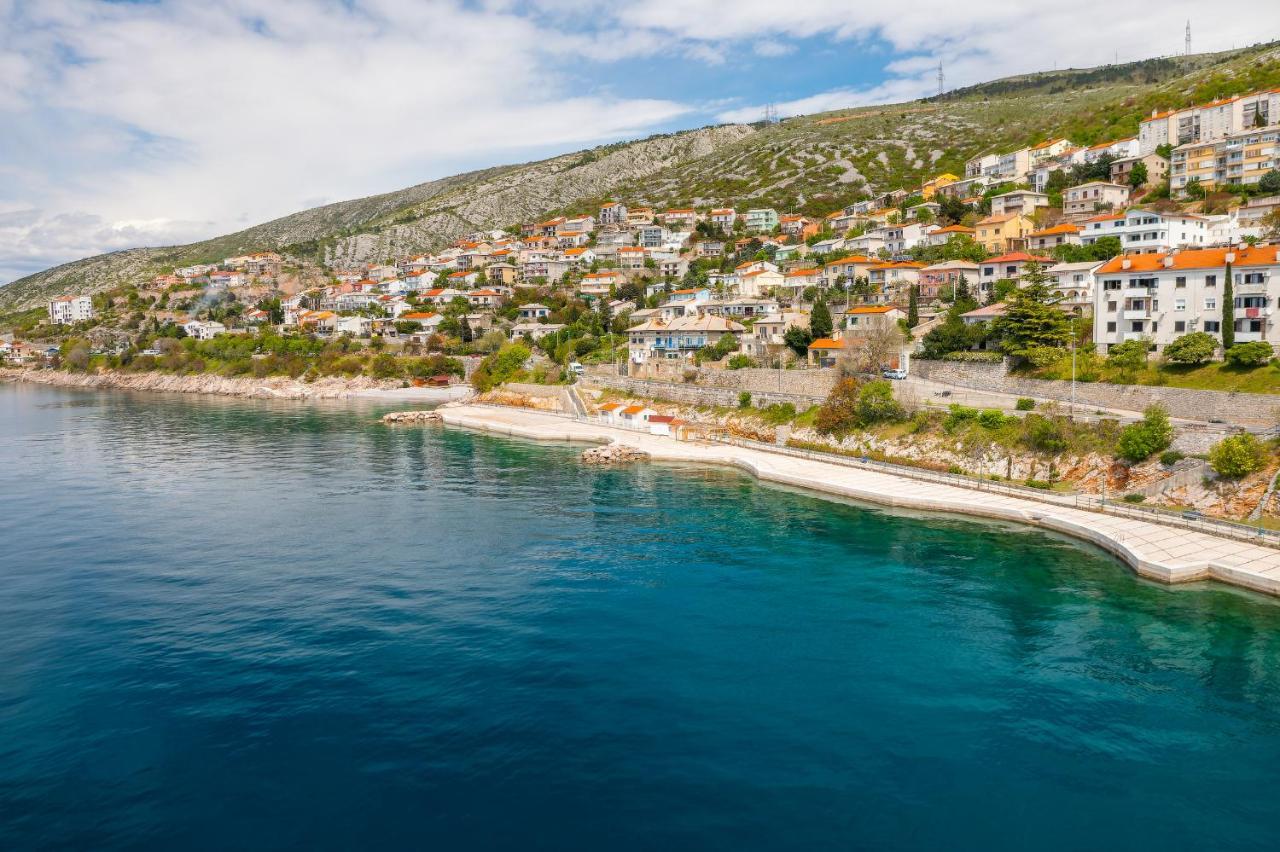 Apartments By The Beach Adela Senj Senj  Luaran gambar