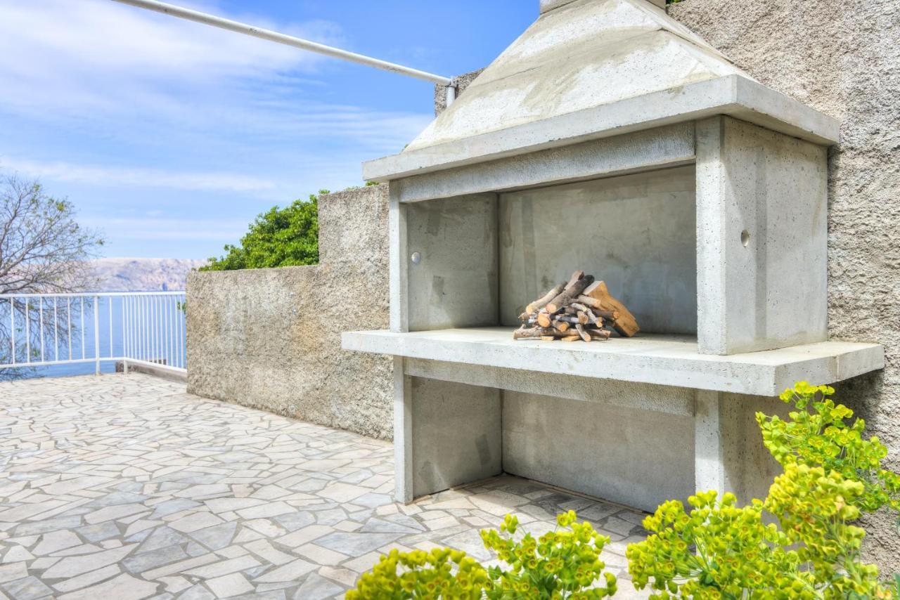 Apartments By The Beach Adela Senj Senj  Luaran gambar