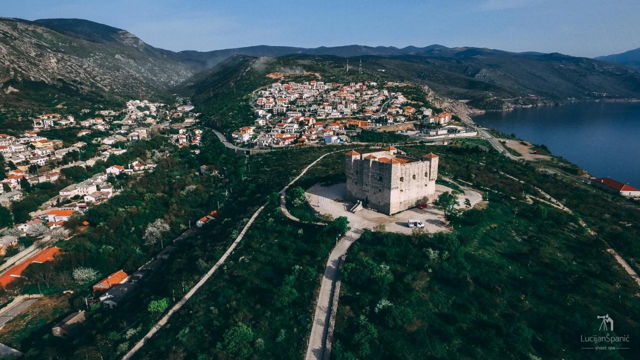 Apartments By The Beach Adela Senj Senj  Luaran gambar