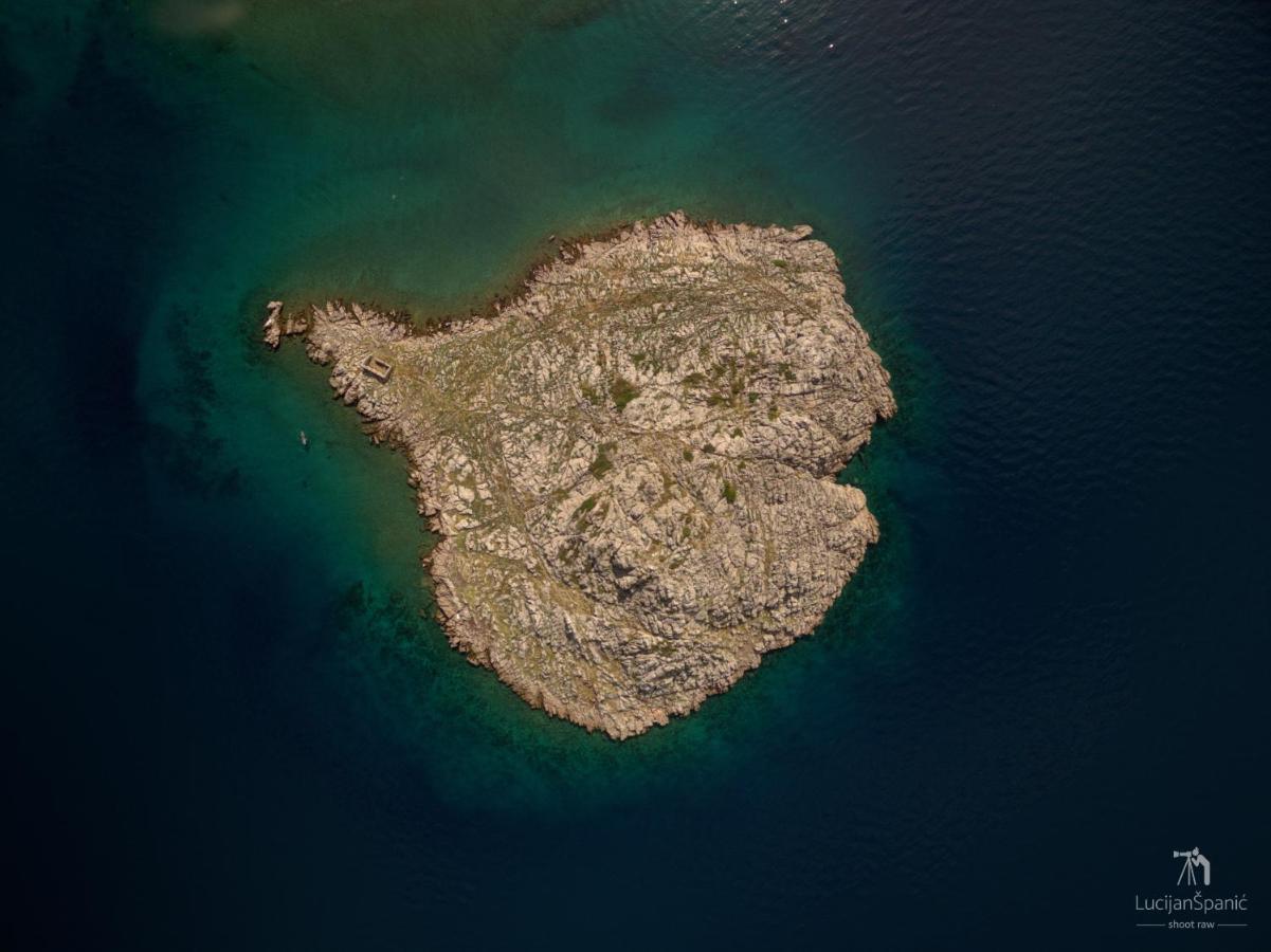 Apartments By The Beach Adela Senj Senj  Luaran gambar