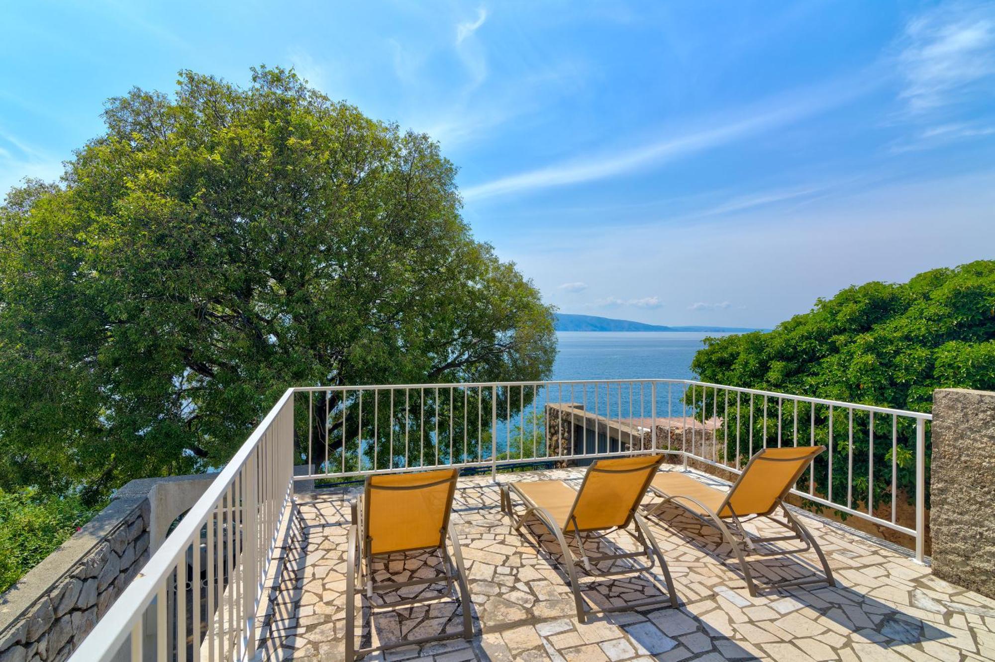 Apartments By The Beach Adela Senj Senj  Luaran gambar