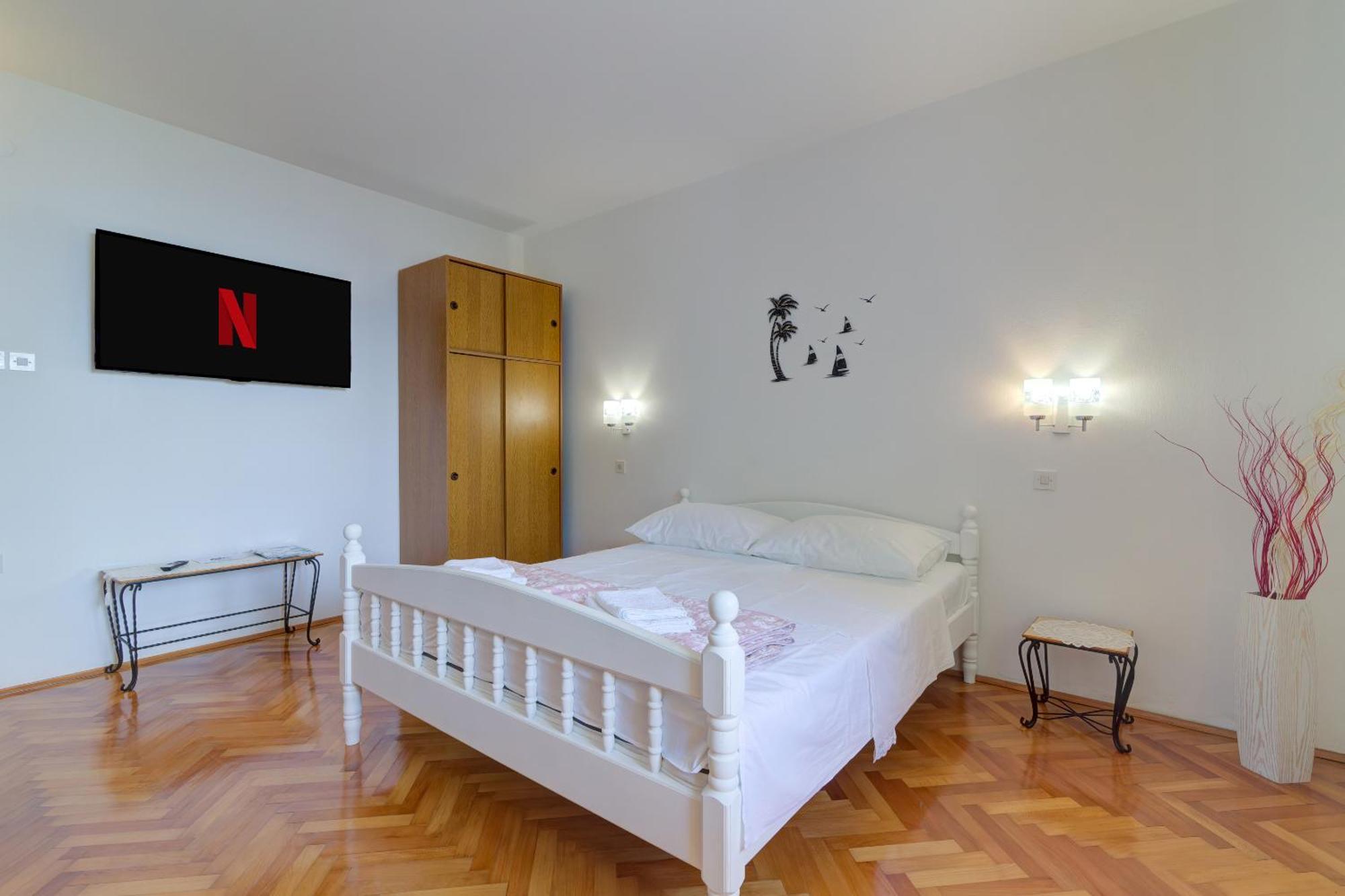 Apartments By The Beach Adela Senj Senj  Luaran gambar